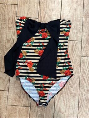 Black Bow Floral Striped bodysuit